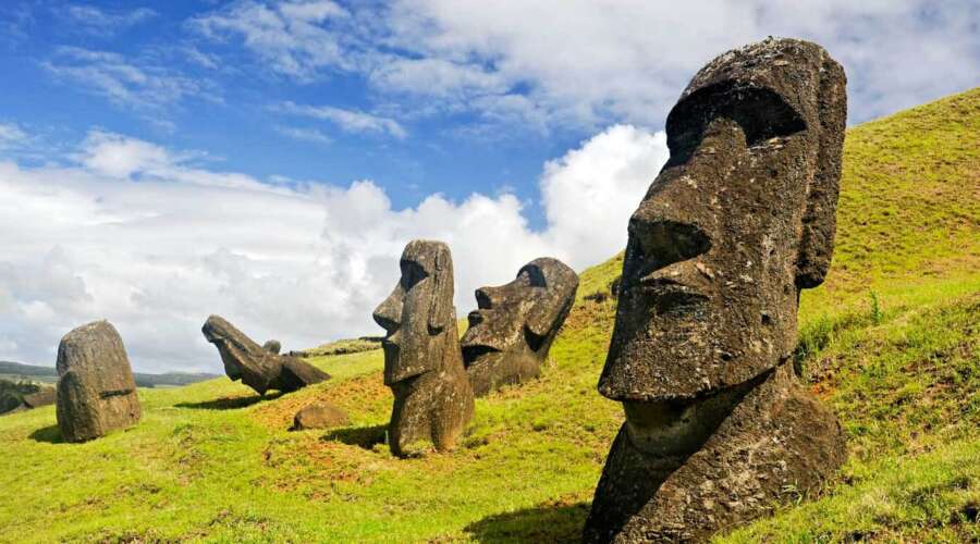 isla-de-pascua_shutterstok-MZ33-900x500